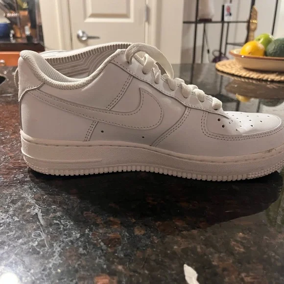 Nike AirForce One Sneakers Women Size 7 - Picture 3 of 7